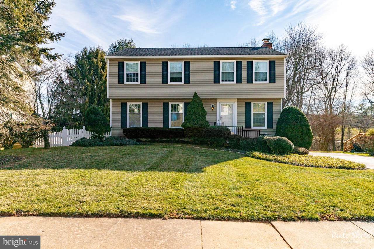 208 Hitching Post Drive - Photo 1