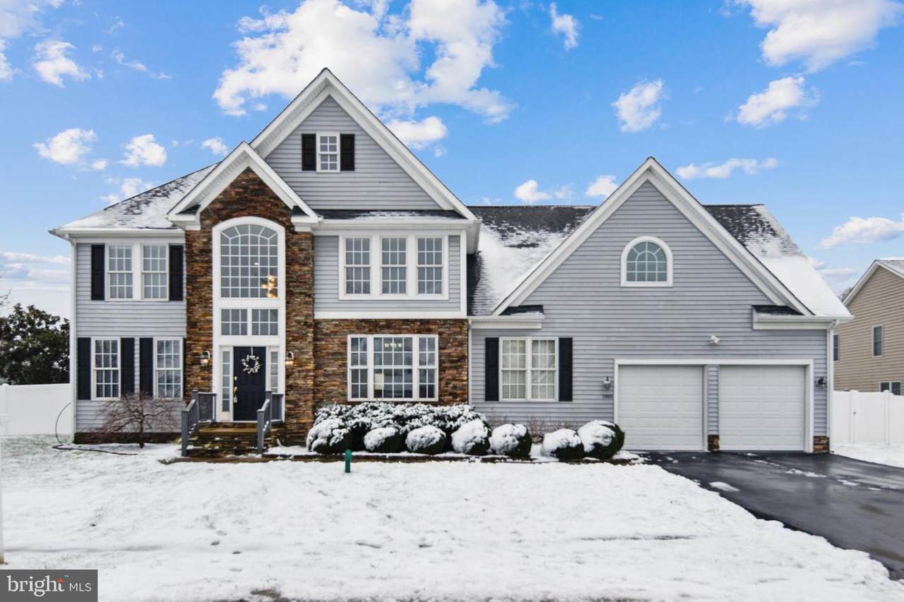 1003 Avalon Court - Photo 1