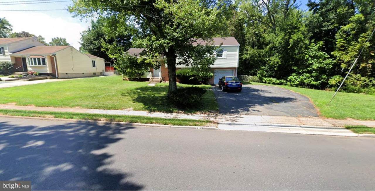 1169 Lower Ferry Road - Photo 1