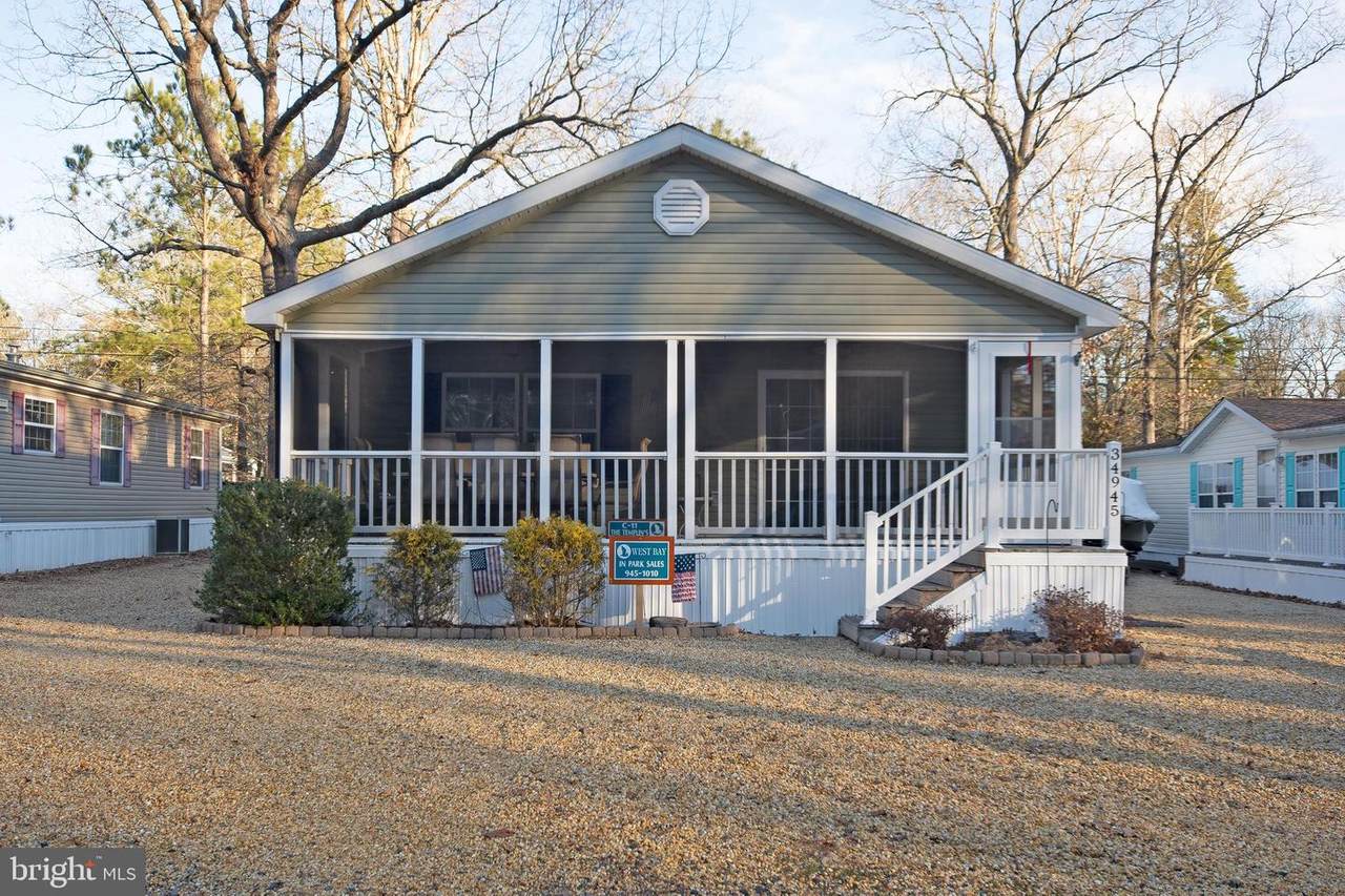 34945 South Drive - Photo 1