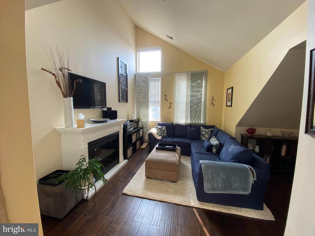 601 7TH Street - Photo 1