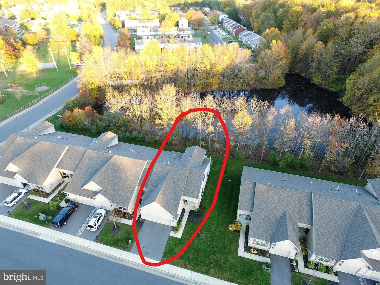10 Fountainview Drive - Photo 1