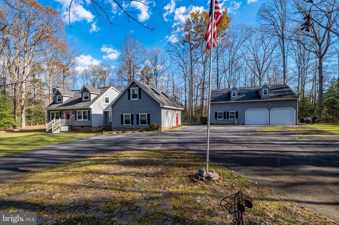 10001 Cherokee Lane - Photo 1