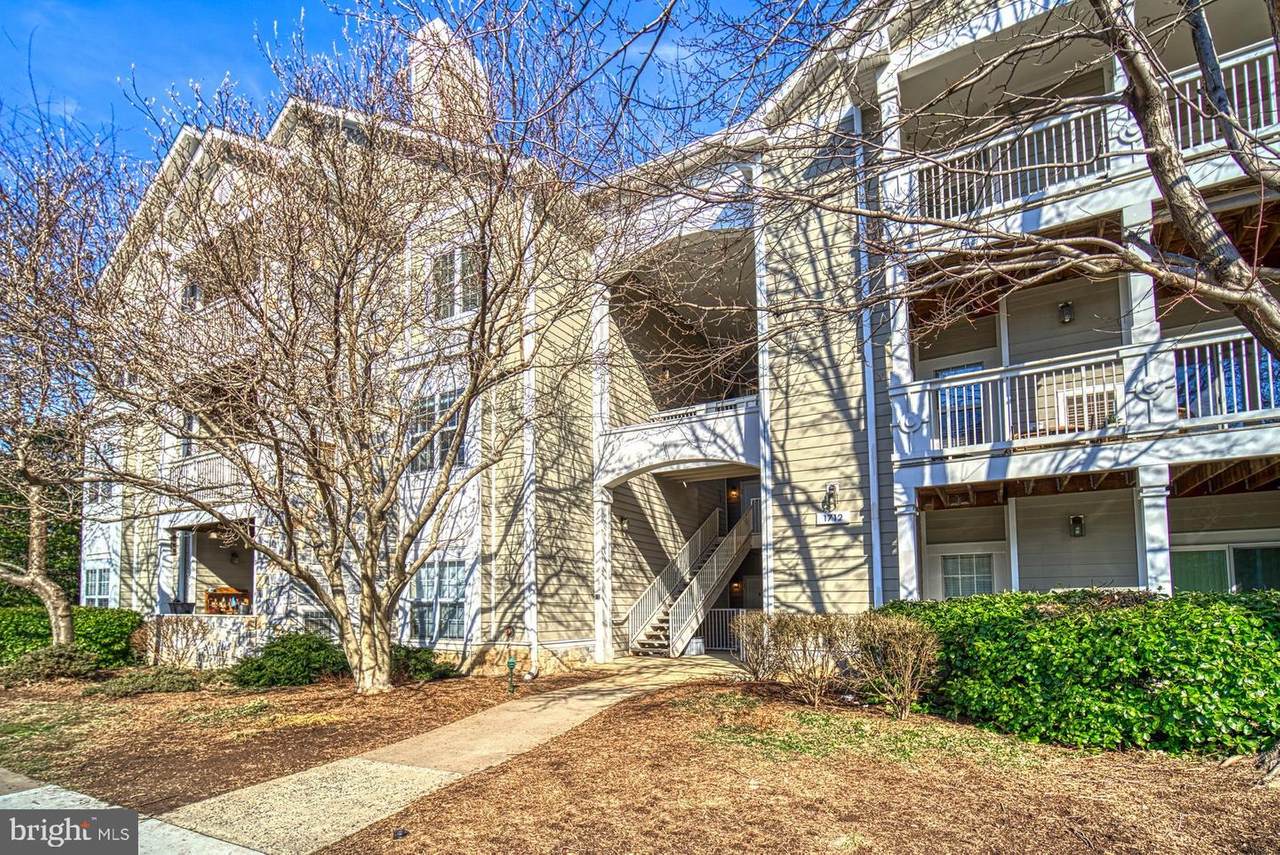 1712 Lake Shore Crest Drive - Photo 1