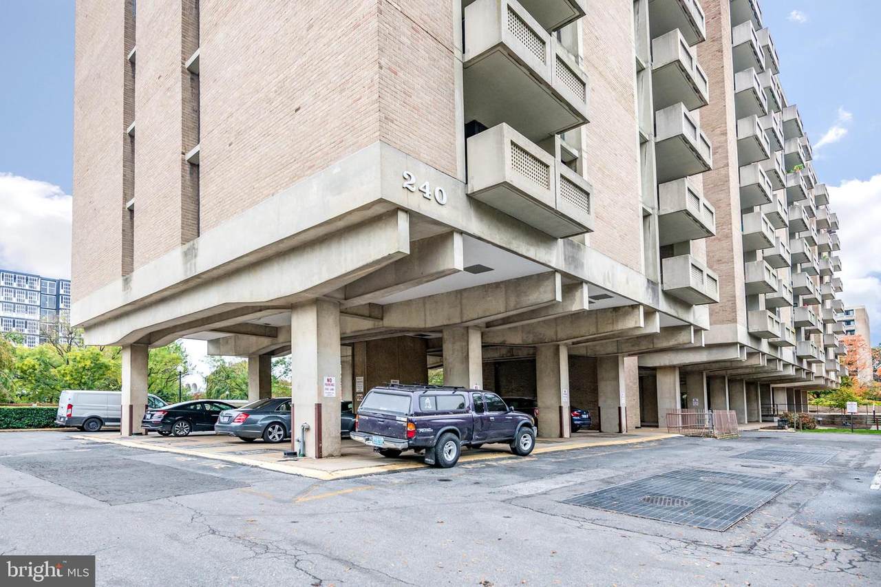 240 M Street - Photo 1