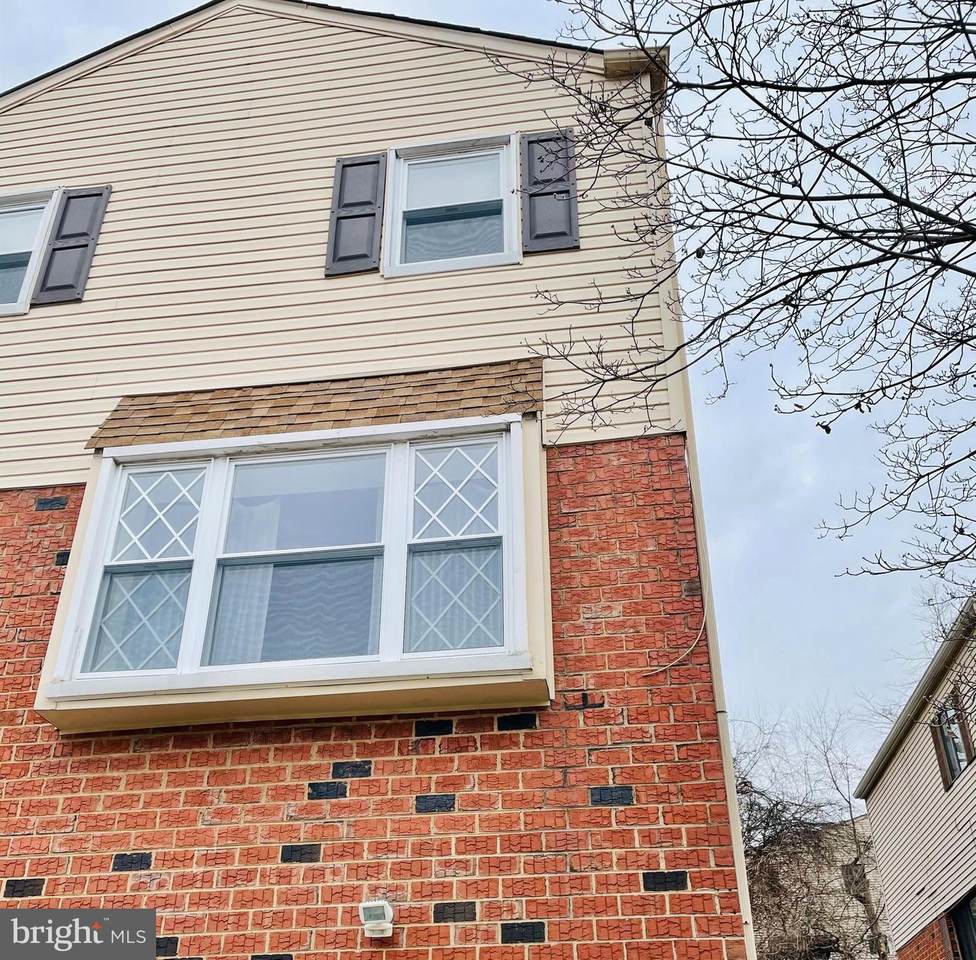 9334 Jamison Avenue - Photo 1