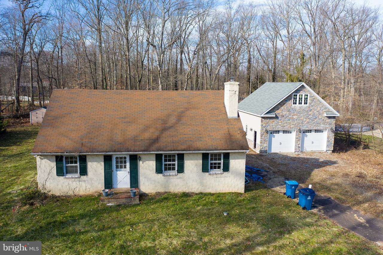 745 Tennis Avenue - Photo 1