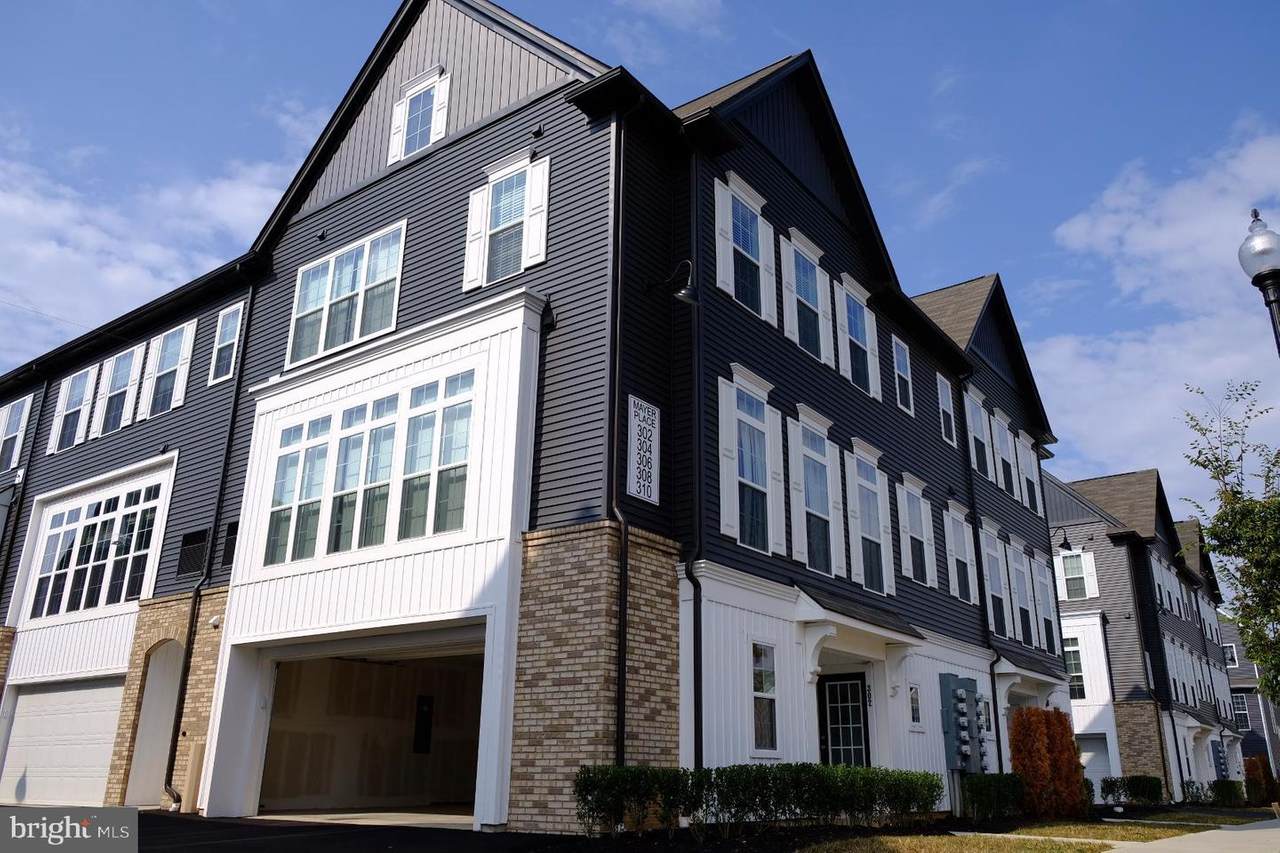 302 Mayer Place - Photo 1