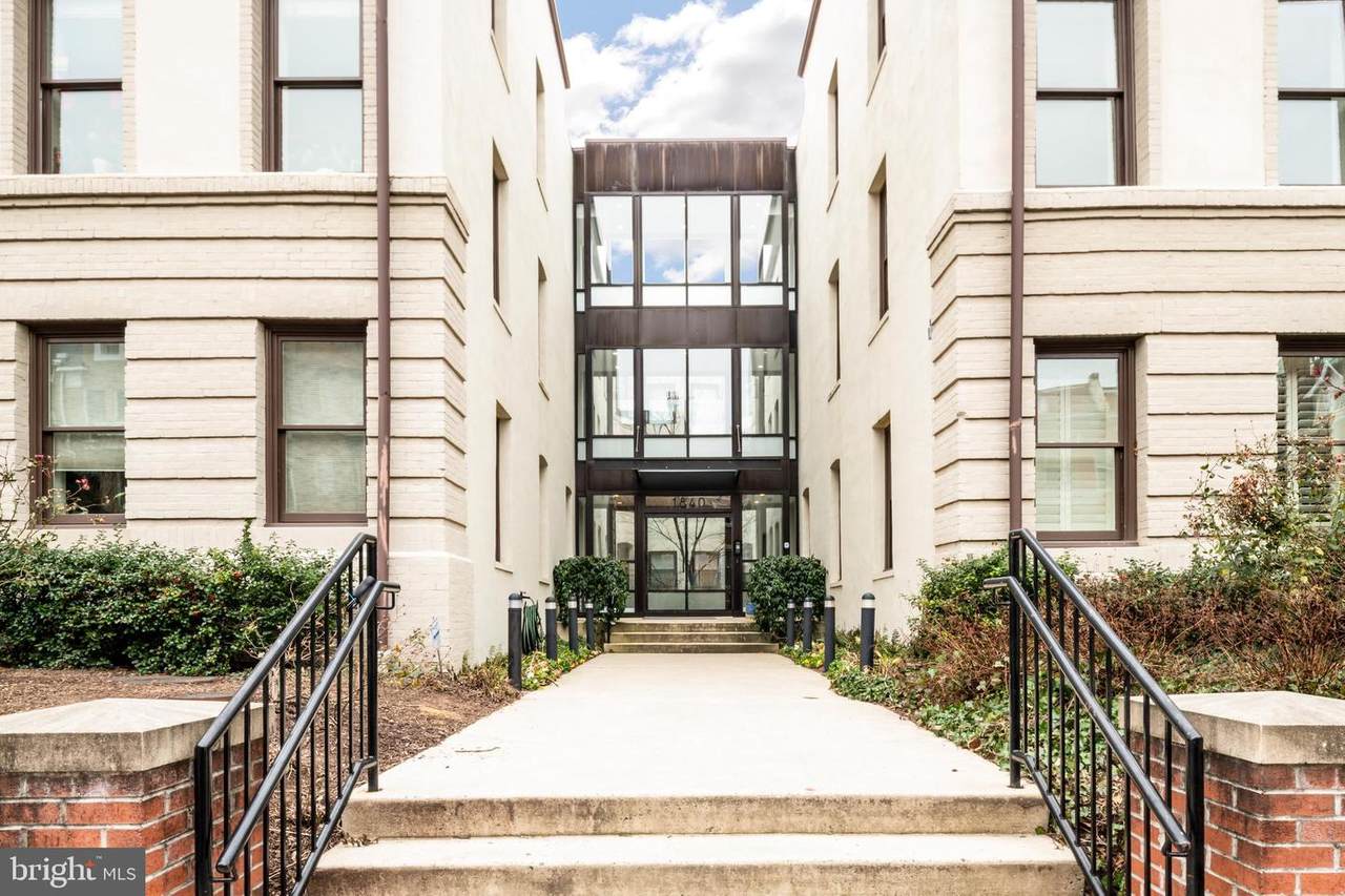 1840 Vernon Street - Photo 1