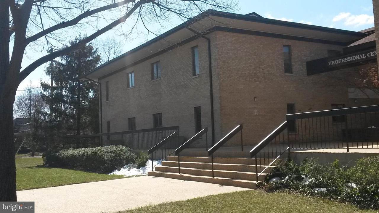 10875 Main Street - Photo 1