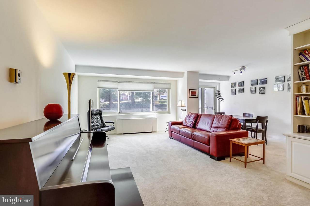 4201 Cathedral Avenue - Photo 1