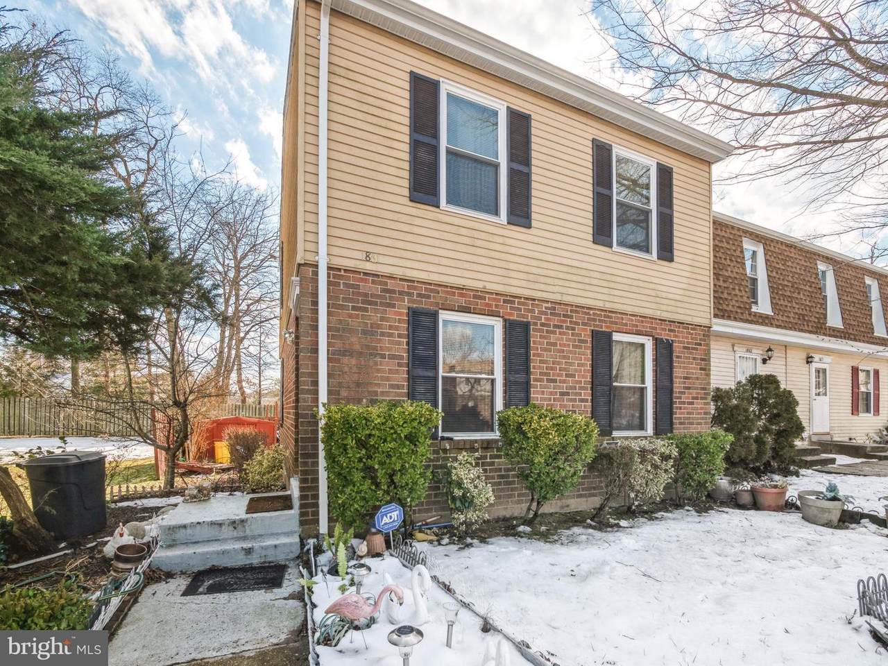 1861 Robin Court - Photo 1