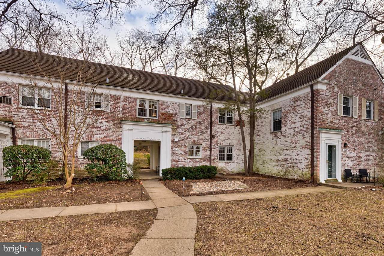 1018 Valley Drive - Photo 1