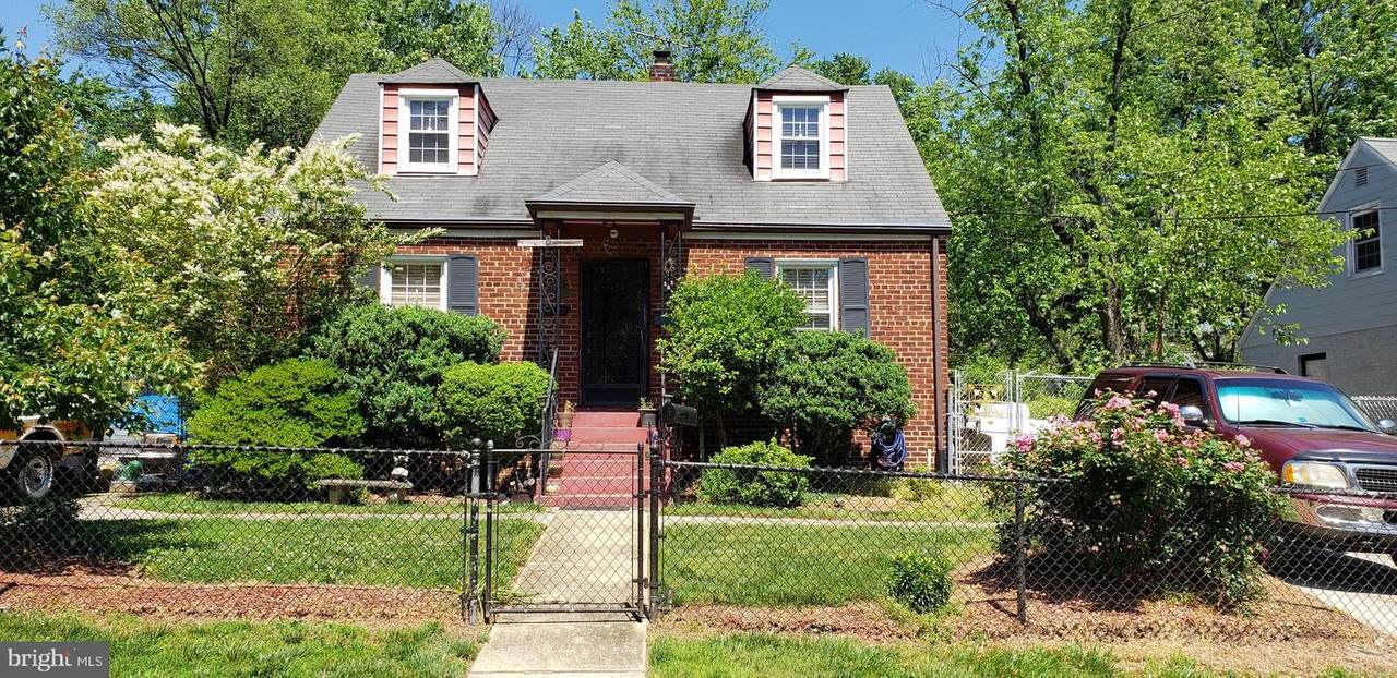 4403 73RD Avenue - Photo 1