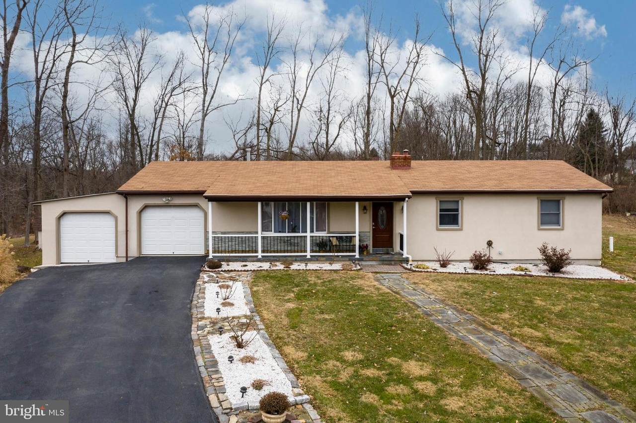 114 Shoreline Drive - Photo 1