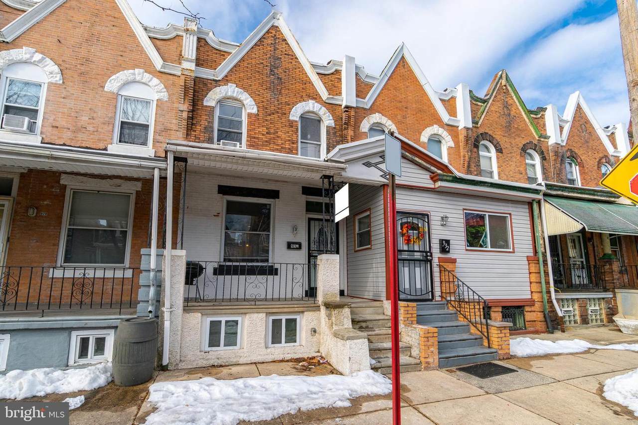 930 50TH Street - Photo 1