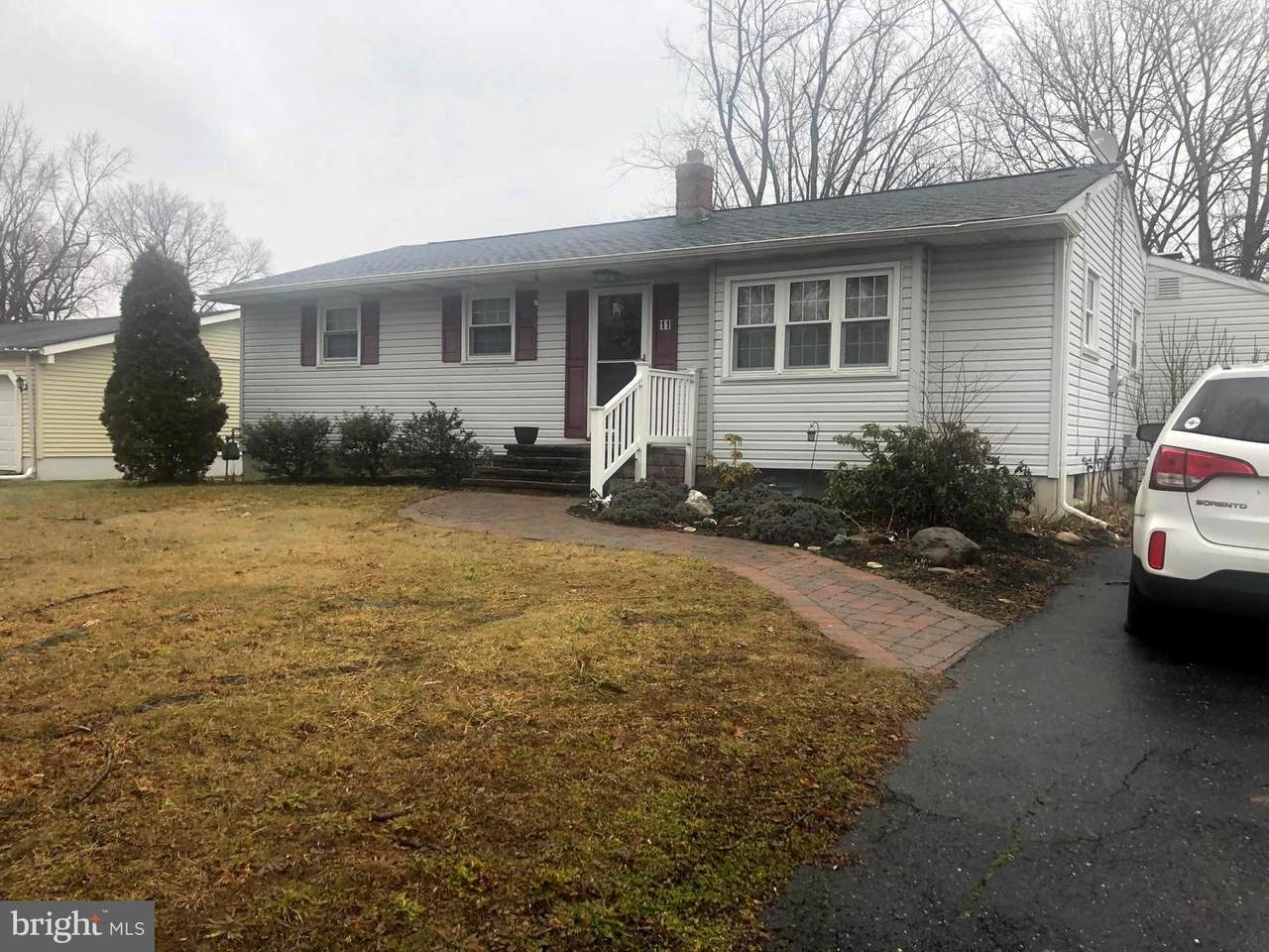 11 Mckinley Avenue - Photo 1