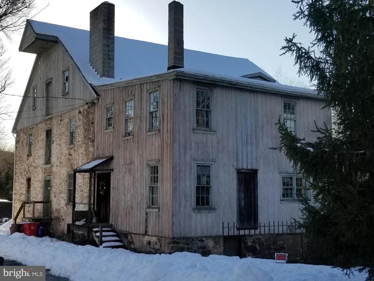 4011 Yerkes Road - Photo 1