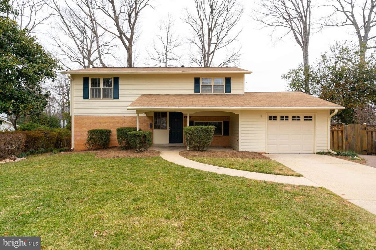 8712 Clydesdale Road - Photo 1