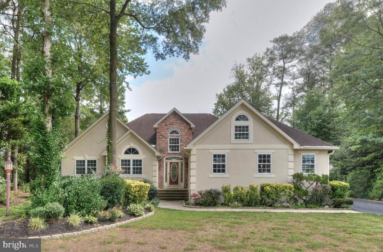 306 Tanglewood Drive - Photo 1