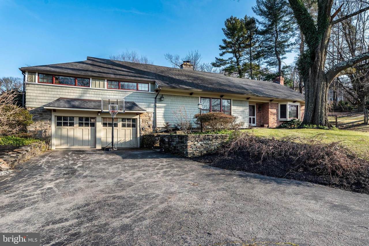 725 Woodfield Road - Photo 1