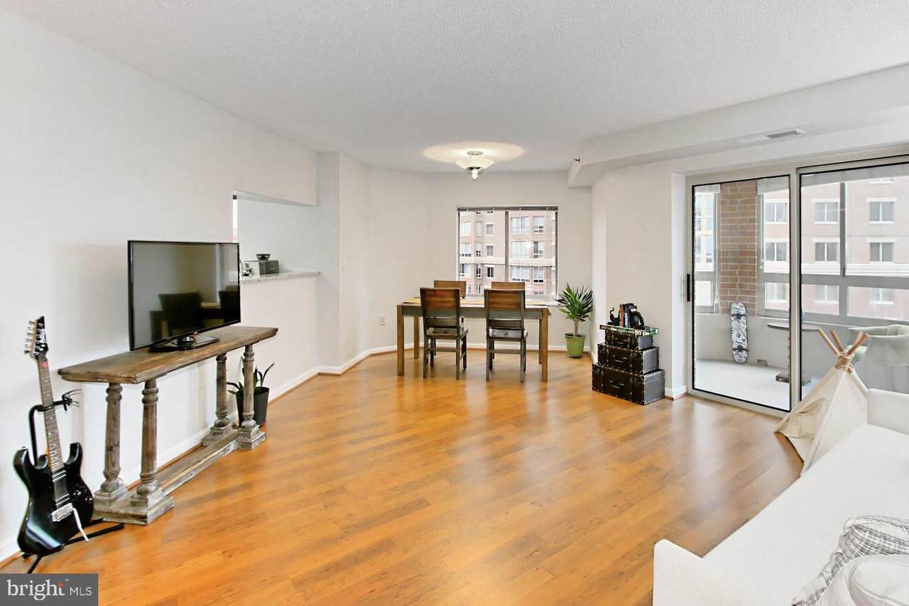 2151 Jamieson Avenue - Photo 1