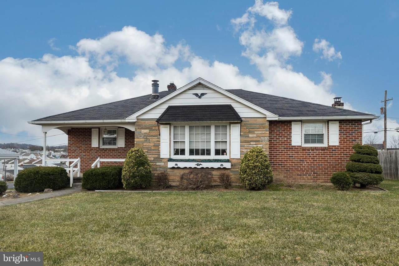 505 Overhill Road - Photo 1