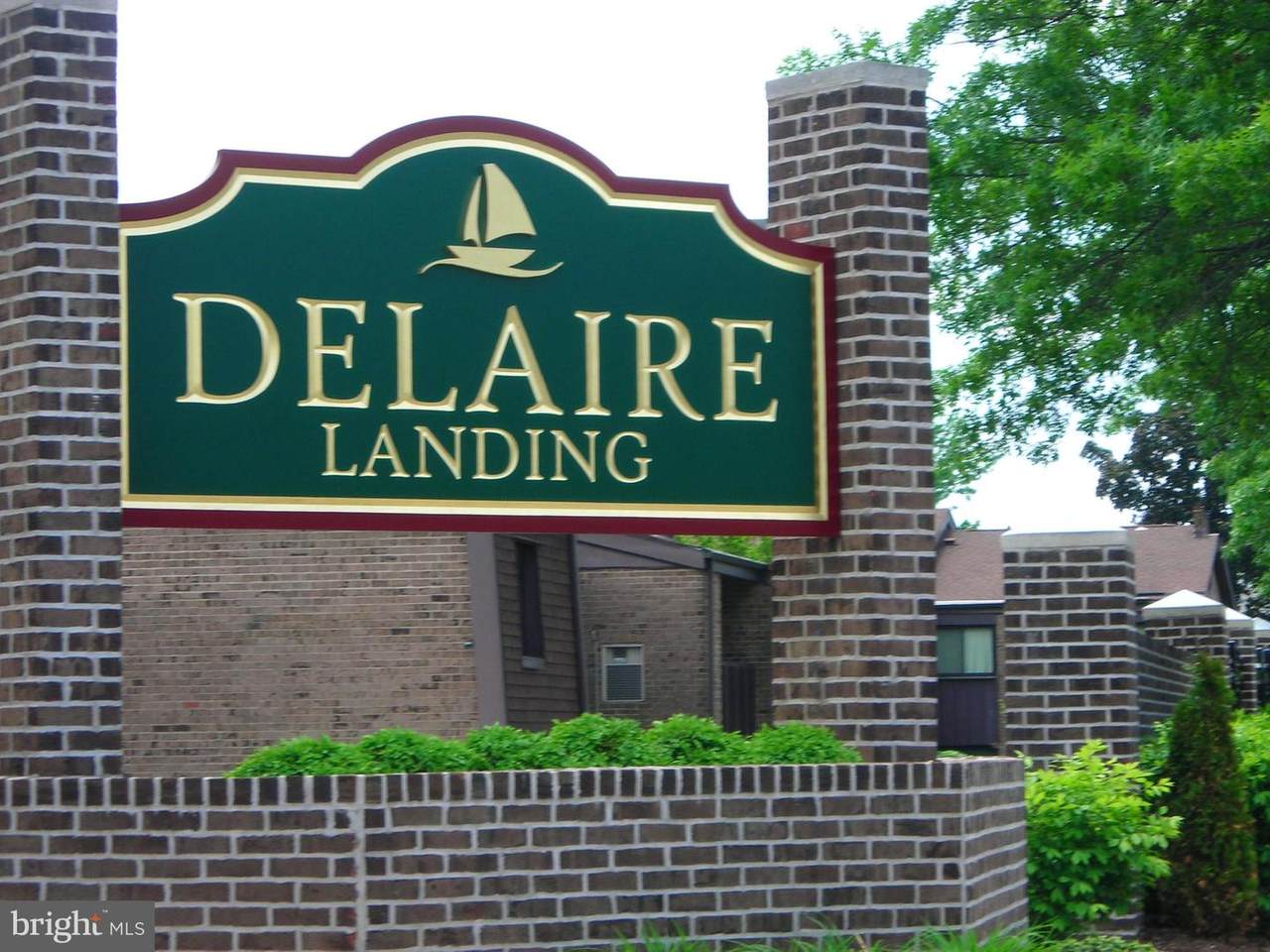 47303 Delaire Landing Road - Photo 1