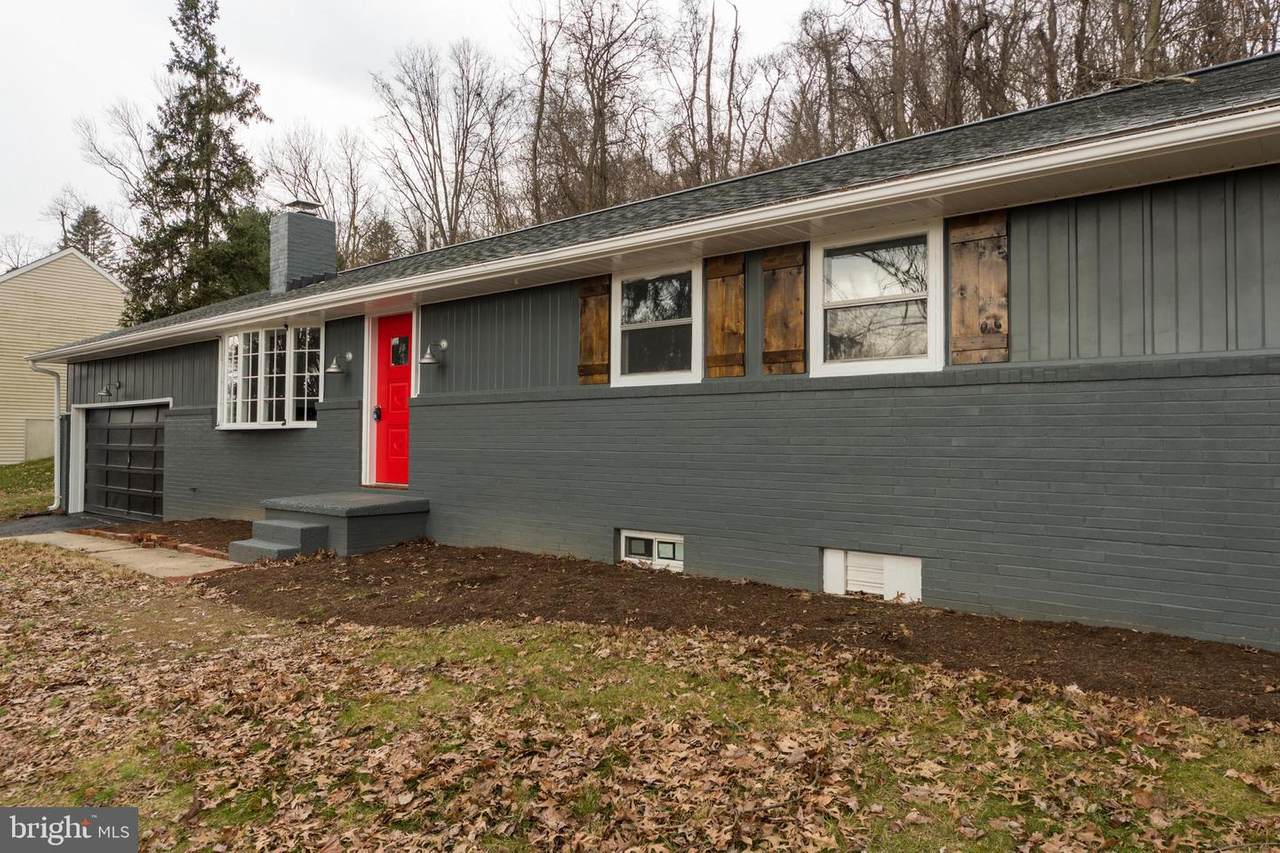 530 Betty Lane - Photo 1