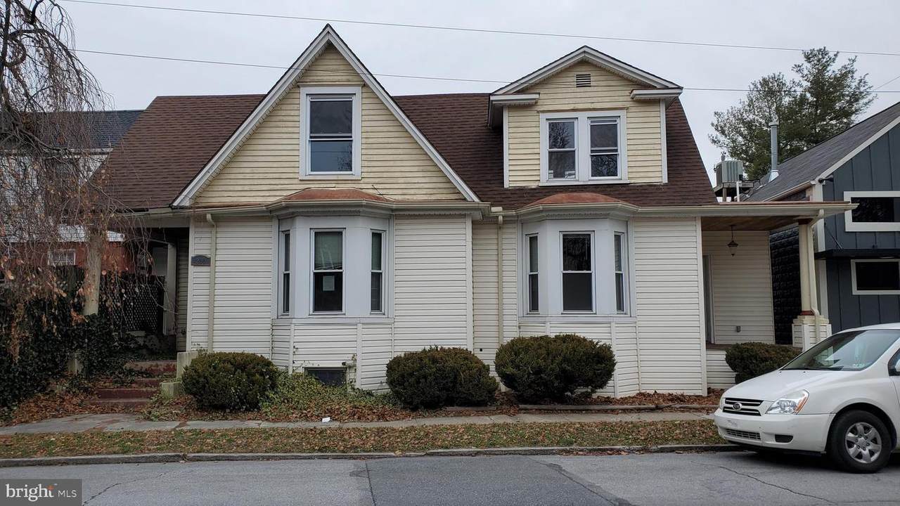 200 Lewis Street - Photo 1