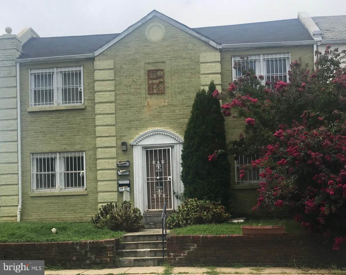 1700 Capitol Avenue - Photo 1