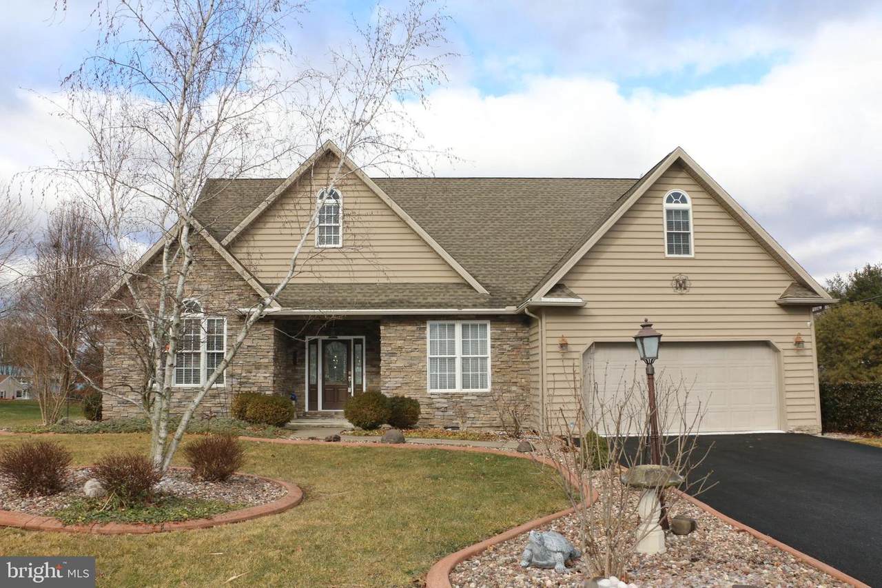 1003 Belair Drive - Photo 1