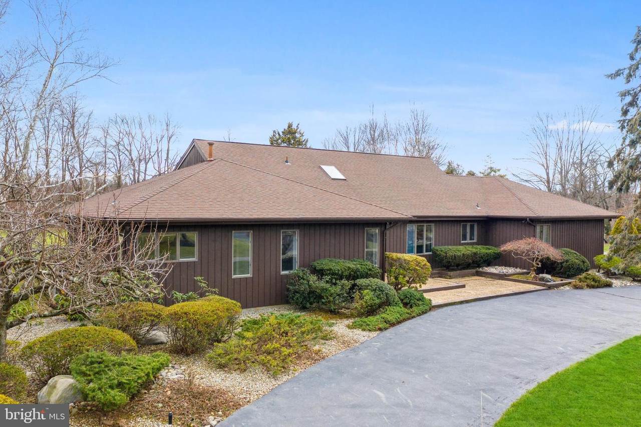 1 Hemlock Court - Photo 1