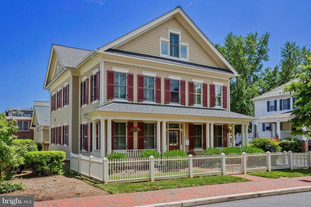 46 Franklin Street - Photo 1
