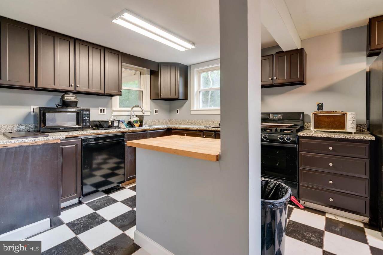 9633 Norfolk Street - Photo 1