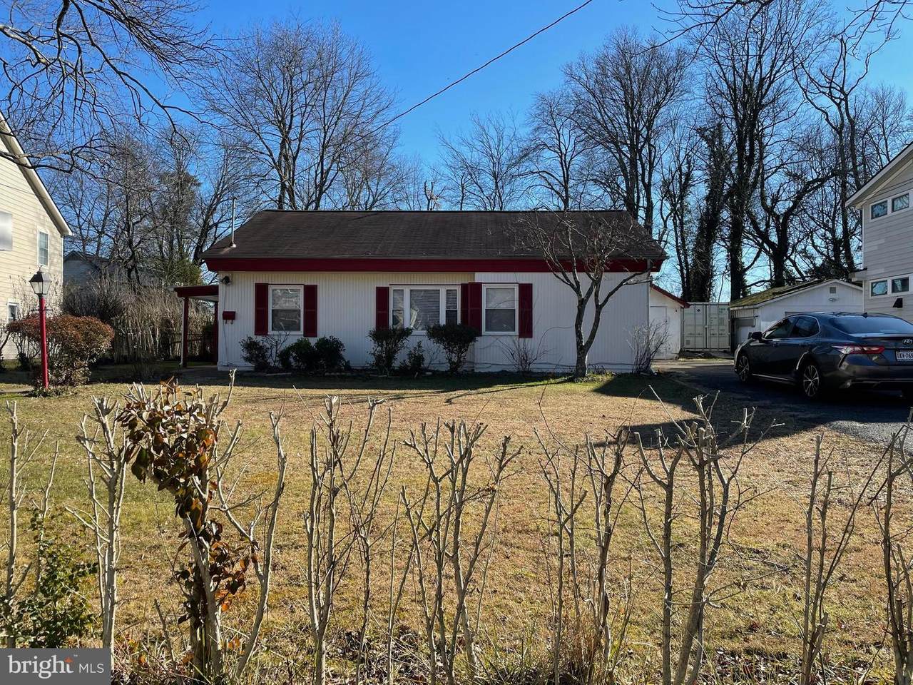 7211 Pine Drive - Photo 1