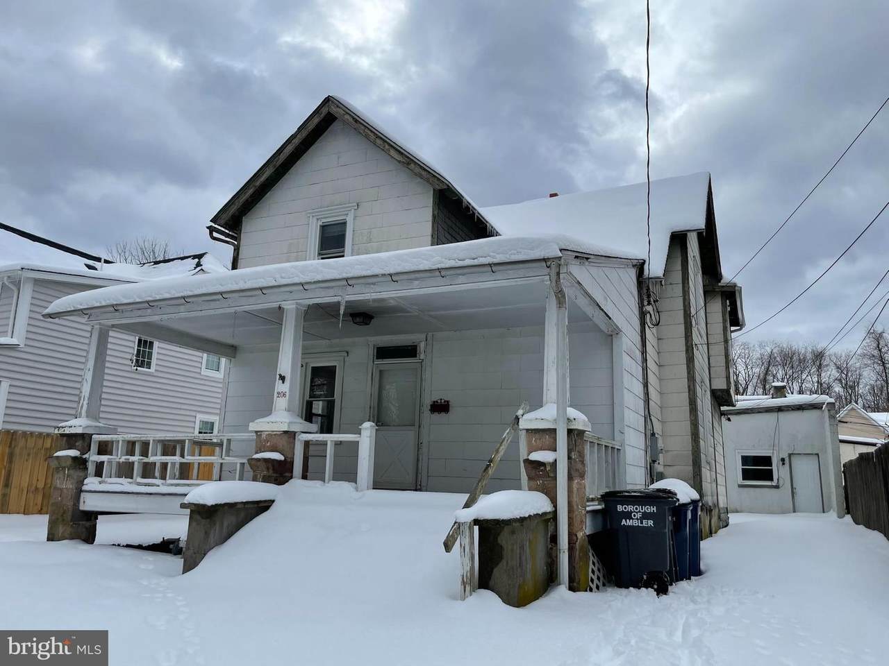 206 Chestnut Street - Photo 1
