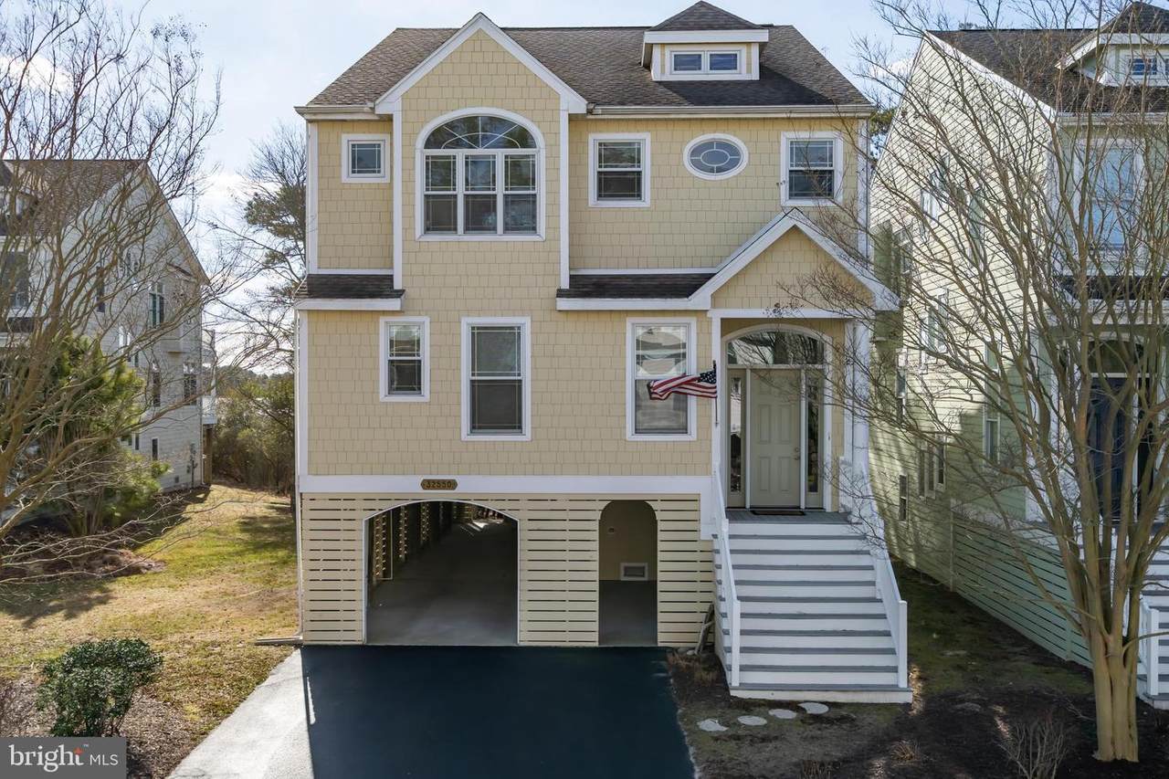 32550 Heron Circle - Photo 1
