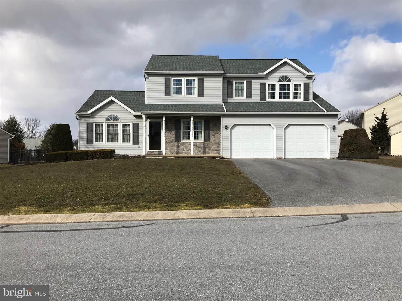 7 Butterfly Drive - Photo 1