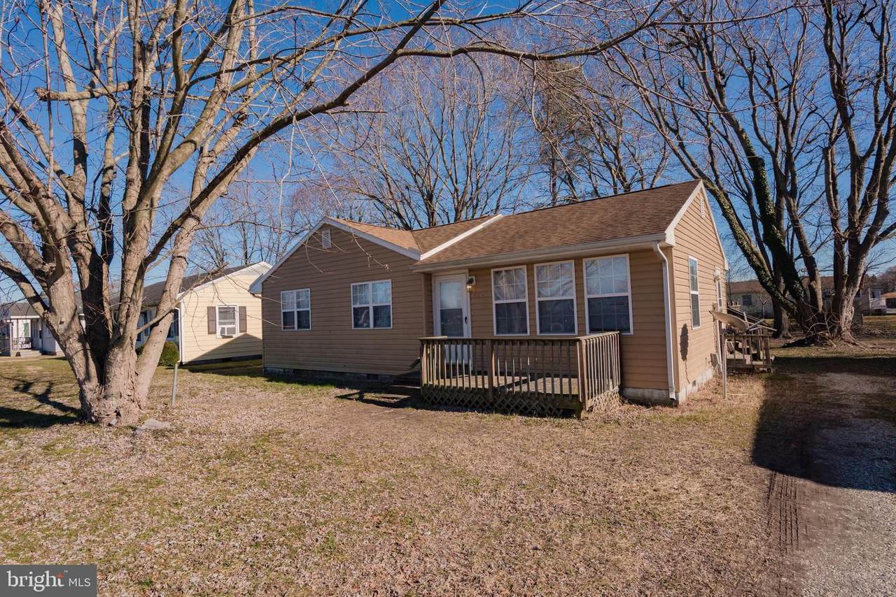 729 8TH Street - Photo 1
