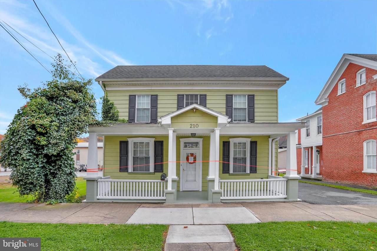 210 North Washington Street - Photo 1