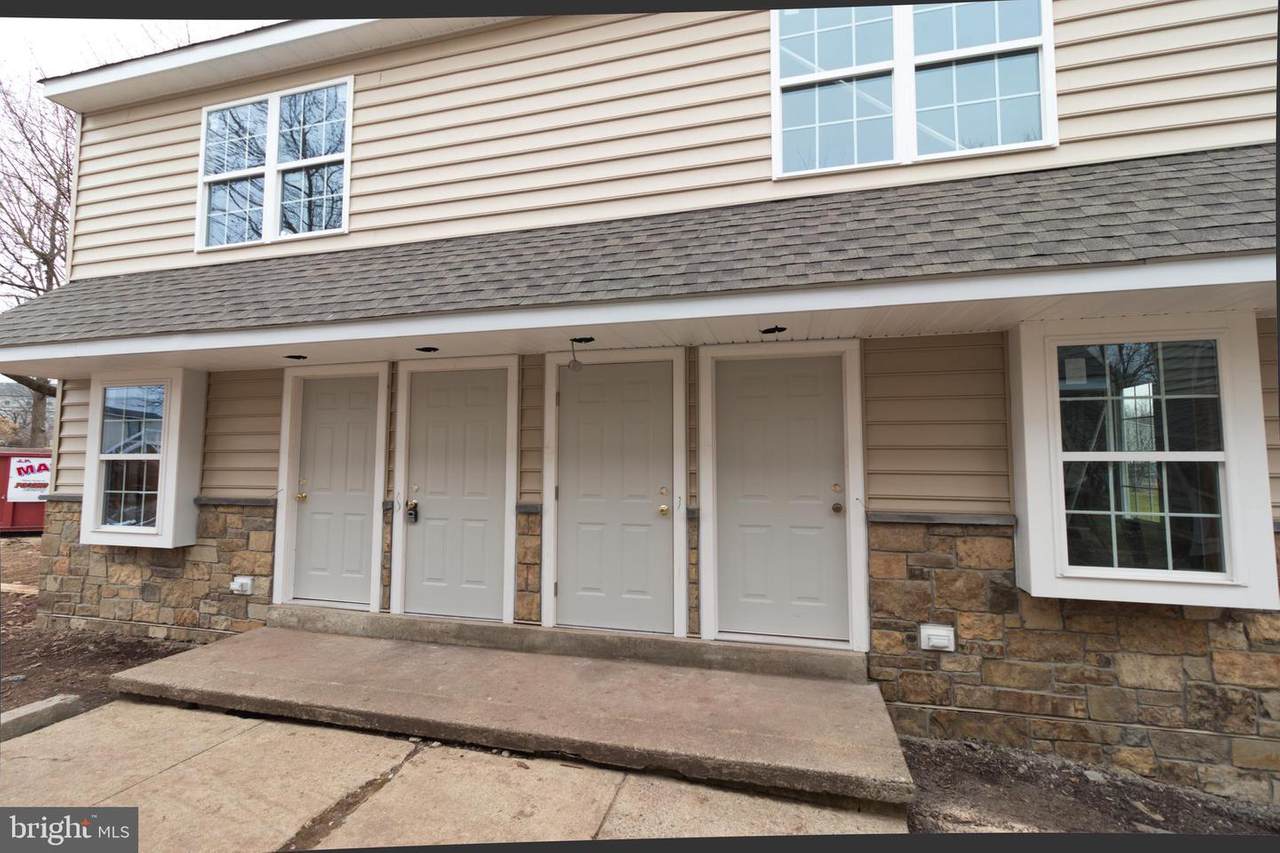 217 Broad Street - Photo 1