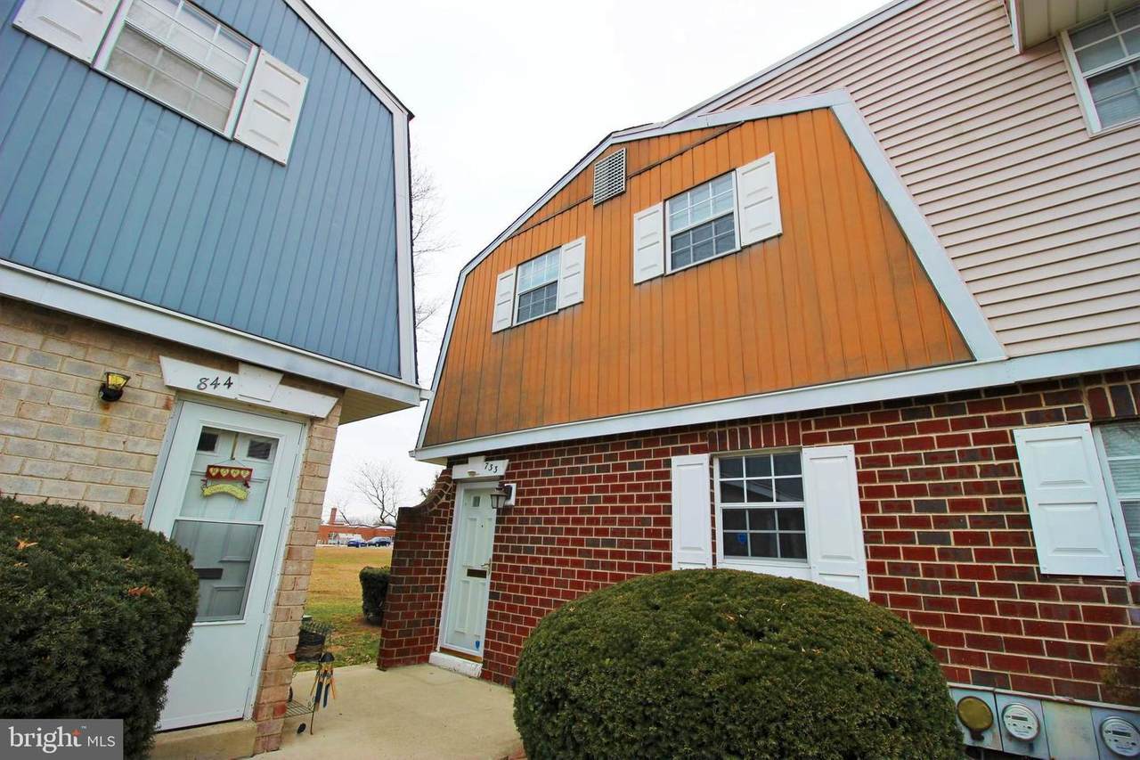 733 Village Lane - Photo 1