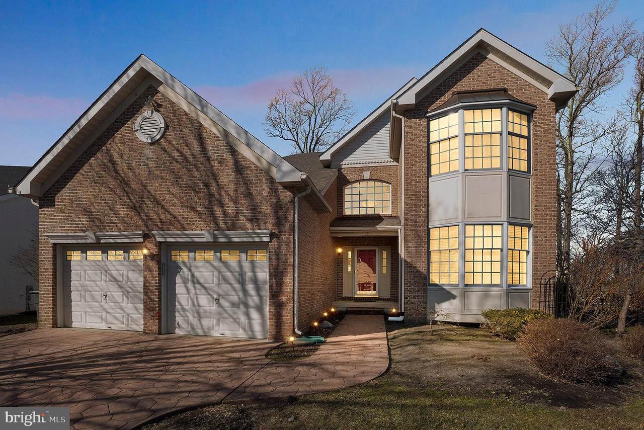 105 Inverness Drive - Photo 1