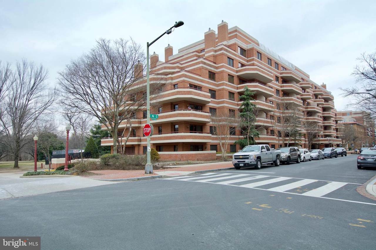 2301 N Street - Photo 1