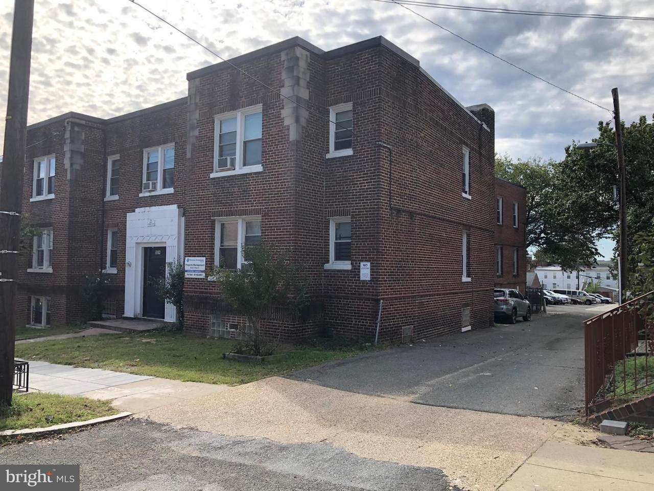 5514 1ST Street - Photo 1