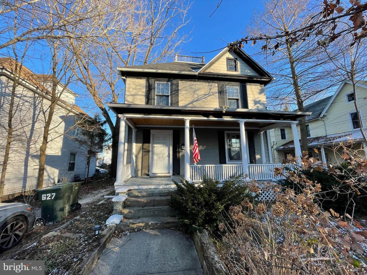 627 Smith Street - Photo 1