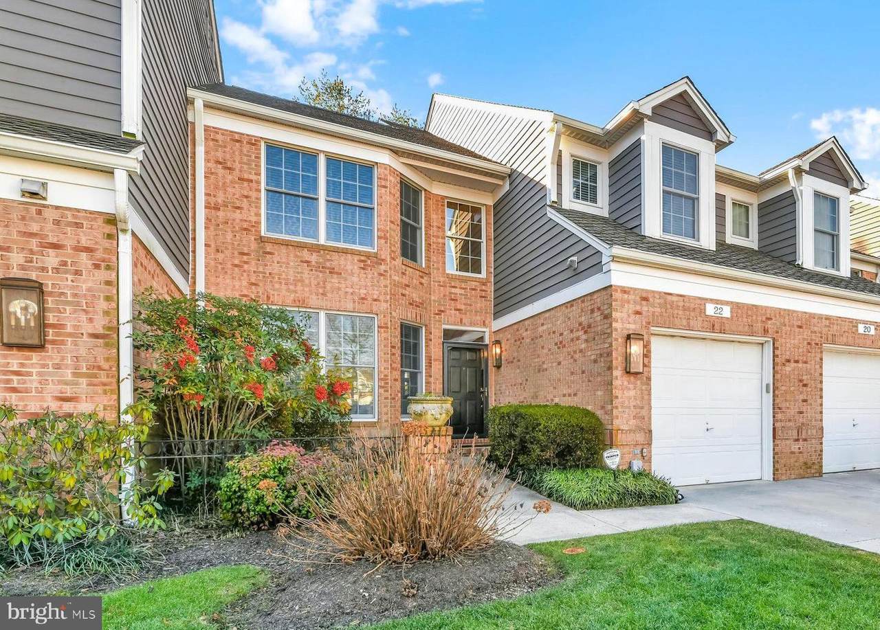 22 Woodchester Court - Photo 1