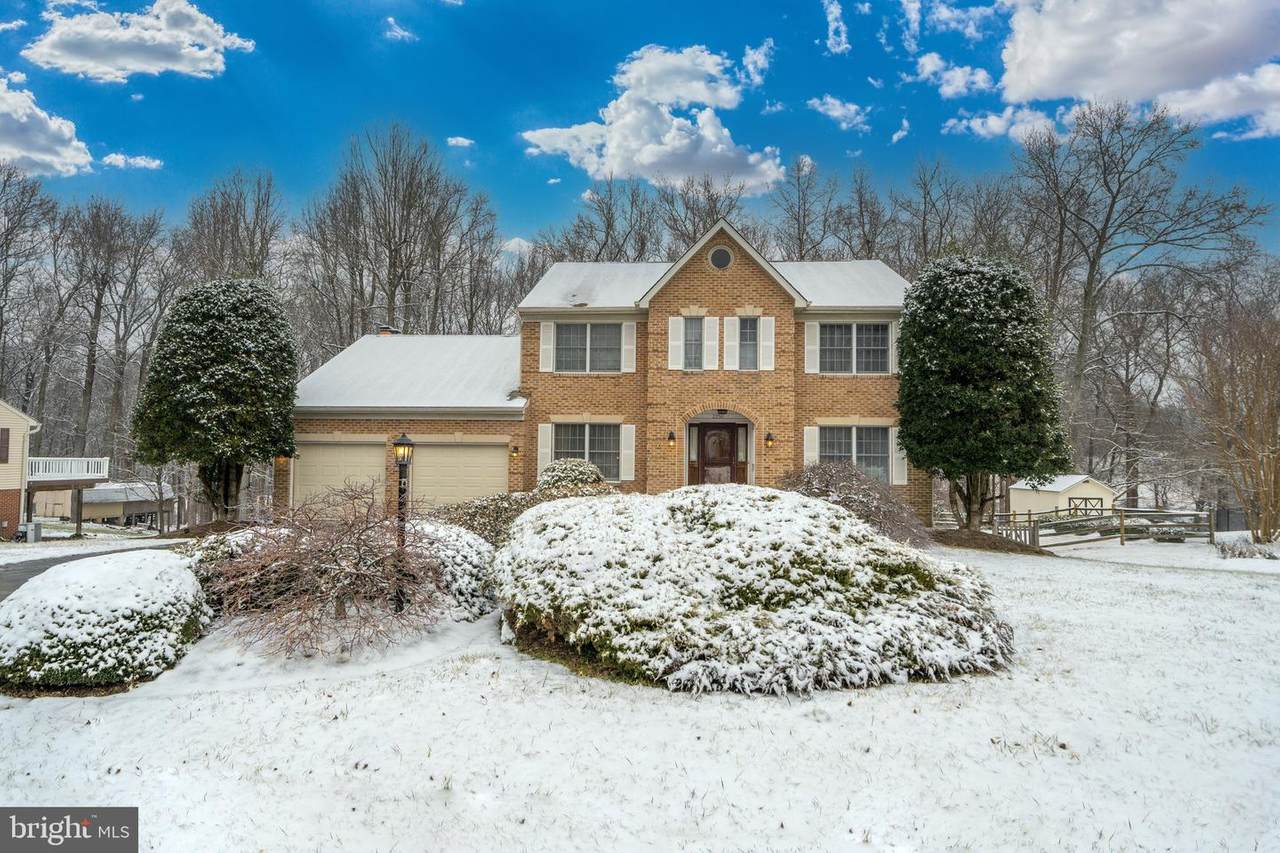 2250 Wellington Woods Drive - Photo 1