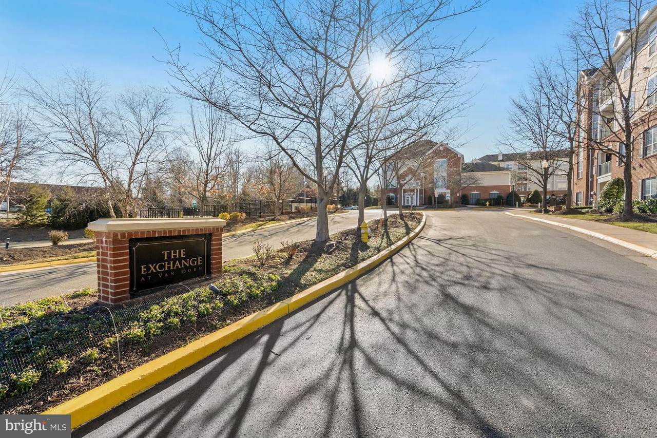 4852 Eisenhower - Photo 1